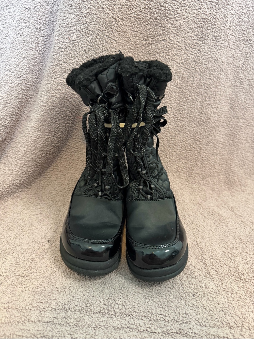 SOLO Kids Black Quilted Faux Fur Lace Up Winter Snow Boots Size 4